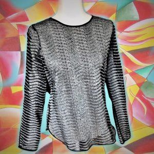 WEAR & FLAIR  Black and Gray Graphic Waves Design Mesh Long Sleeve Top New